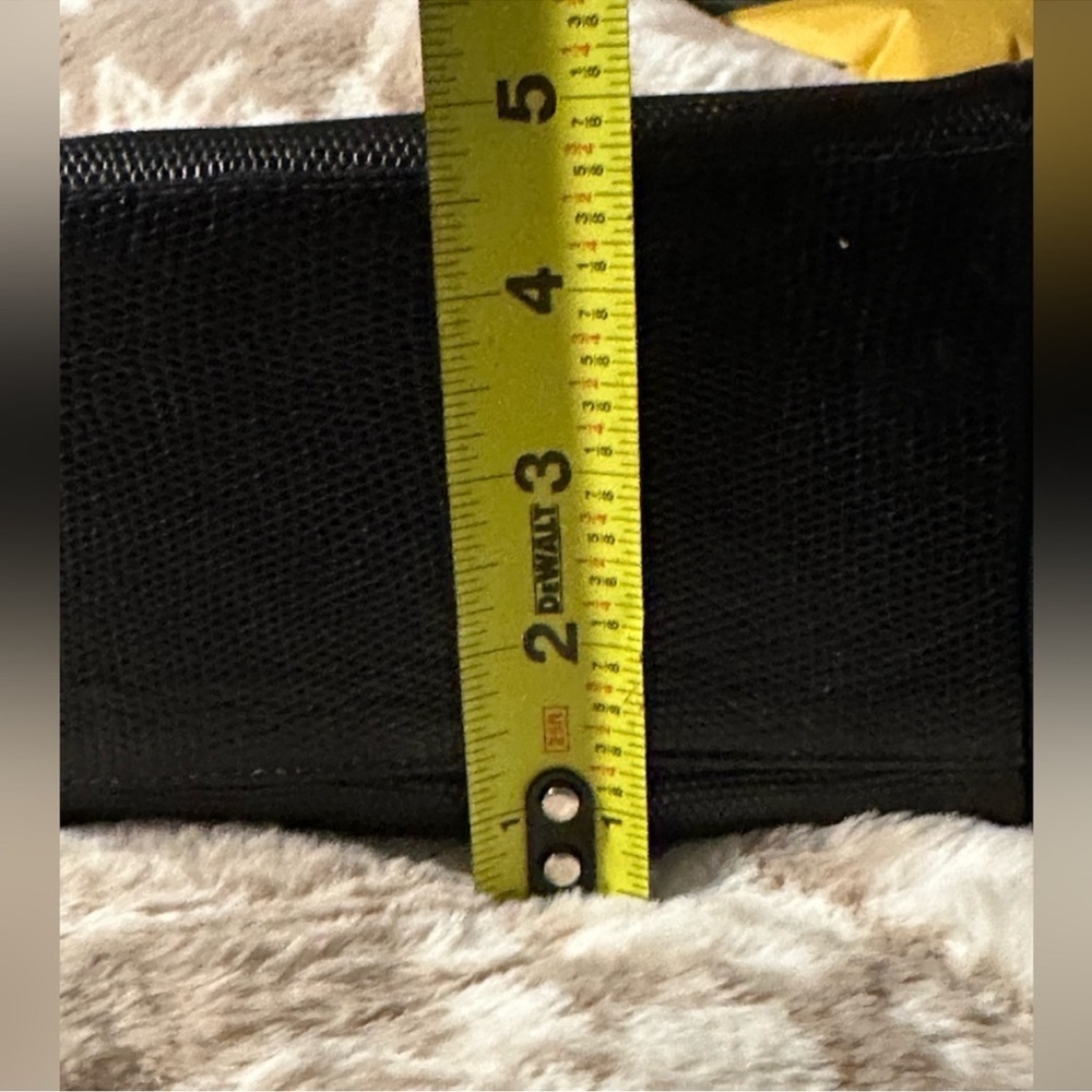 Salvatore Ferragamo Vintage Shoulder Bag Black Leather with Gold Accent - Picture 7 of 12
